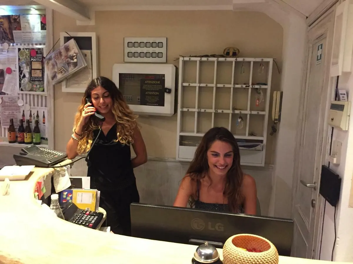 Locanda le Monache Camaiore 3*,